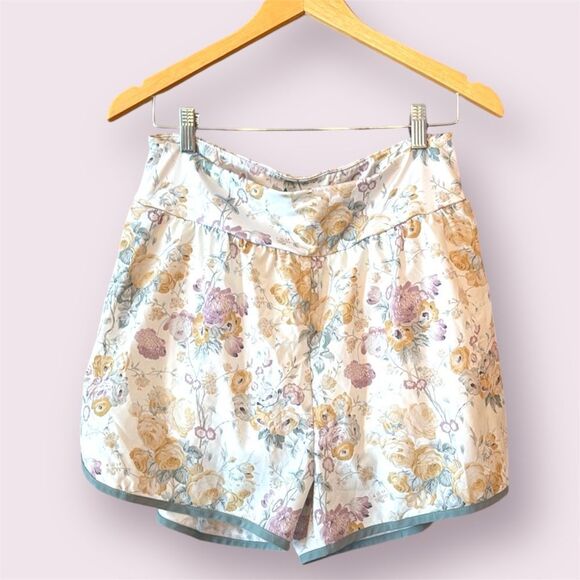 TUCKERNUCK Floral Dolphin Cut Tennis Pickleball Active Shorts - Picture 1 of 12